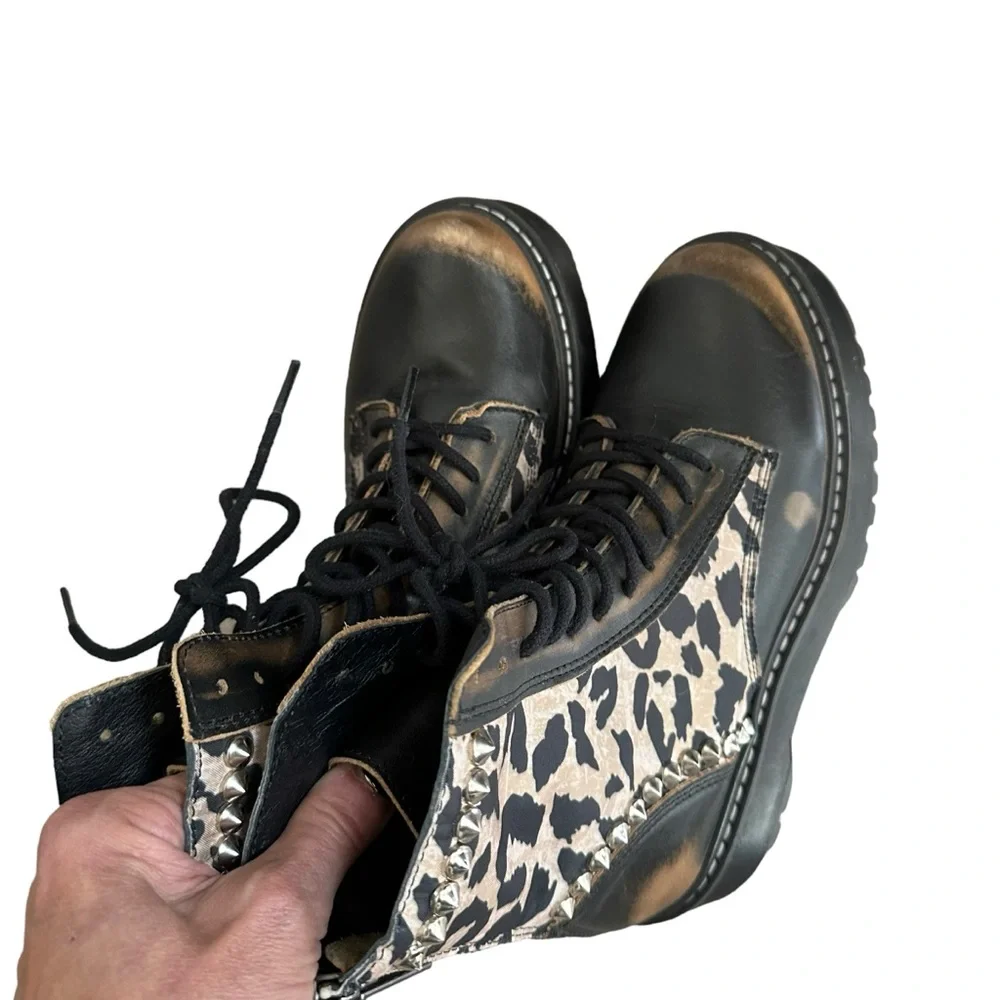 Steve Madden Leather Leopard Studded Moto Combat Boots EUC - Picture 13 of 16